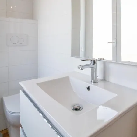 Πανσιόν Eagle Nest 4*