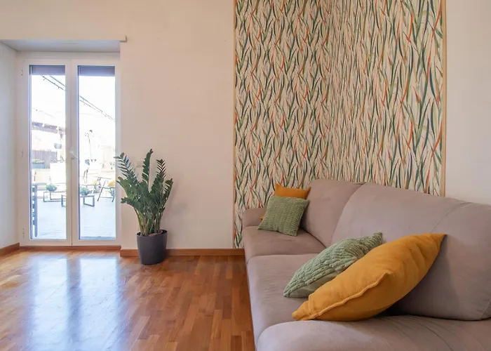 Eagle Nest Πανσιόν 4*